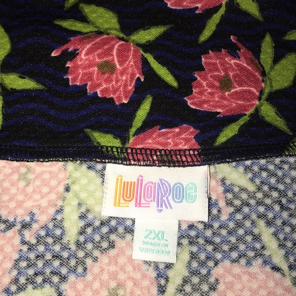 Lularoe Cassie Skirt - Picture 4 of 8